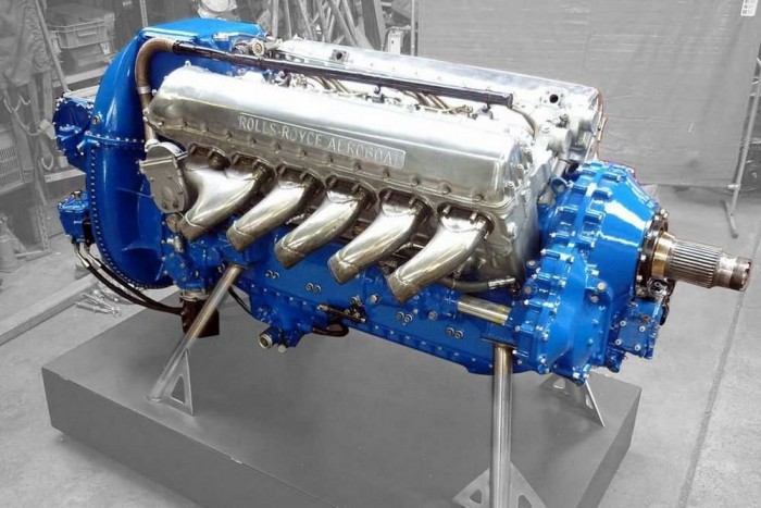 Rolls-Royce-motoros luxusjacht egymilliárdért 6