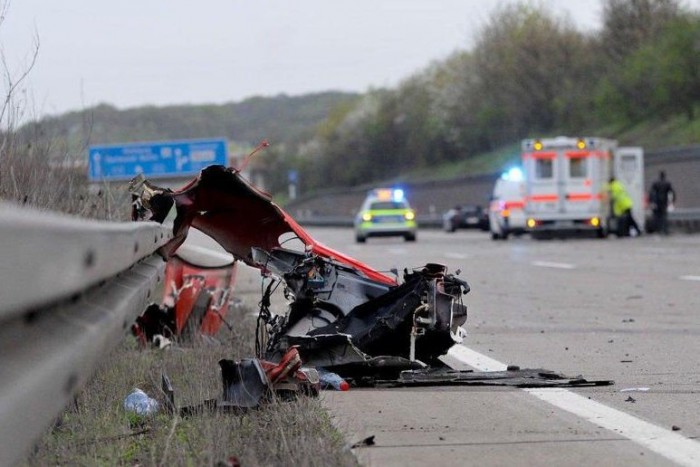 Durrdefekt háromszáznál 6