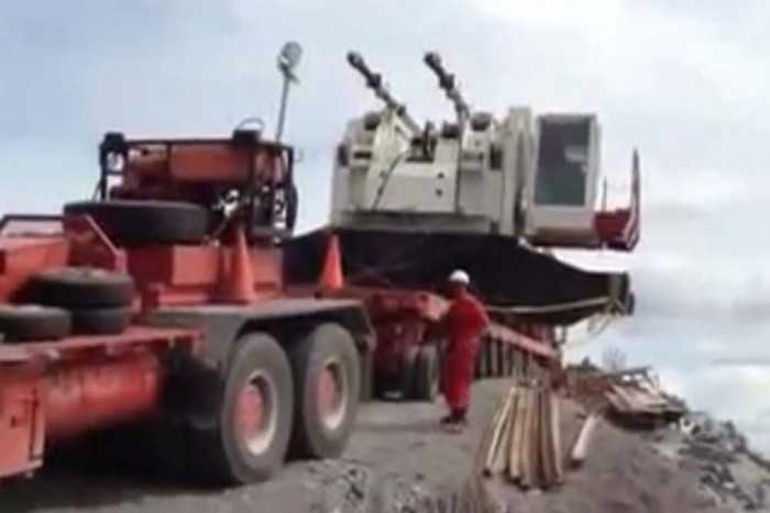 A hatalmas munkagépek bármikor ölhetnek