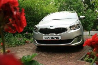 Megdrágultak itthon a családi autók