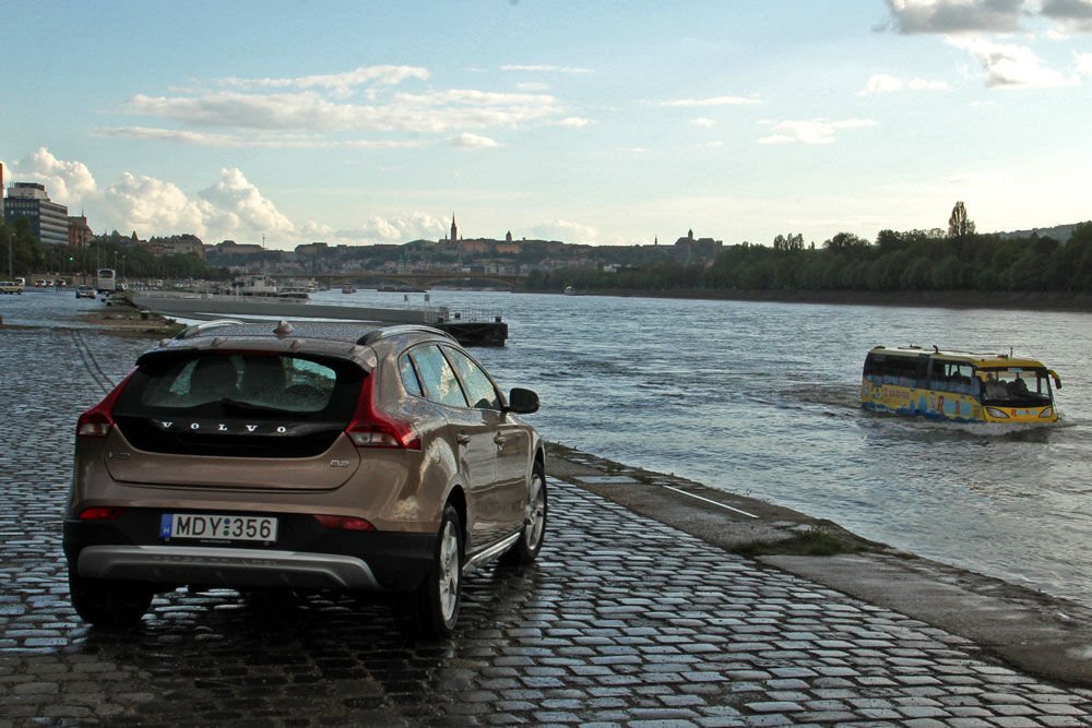 Volvo V40 Cross Country – Egy marék nyugtató 9