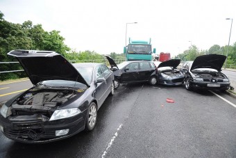 Öt autó ütközött kamionnal a Kvassay hídon