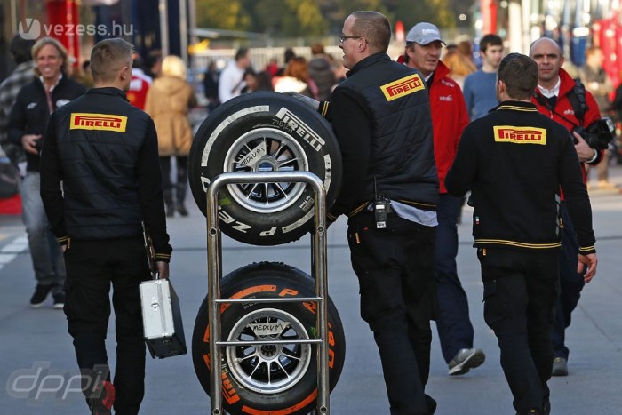 F1: Alonso defektet úszott meg