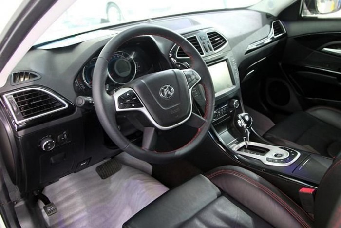 Hollywoodi sztár Kína új szedánjában 6