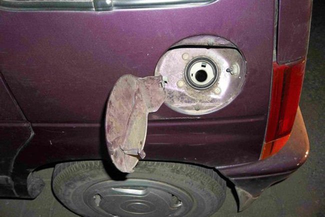 Benzintolvajokat fogtak Gyulán