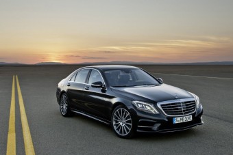 Új Mercedes S-osztály: a világ legjobb autója?