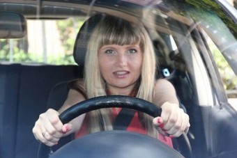 Saját autójában esett csapdába a betörő