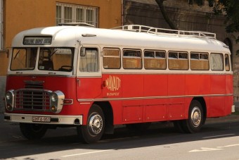 49 éves Ikaruson utaztunk