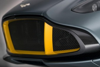Így dalol az Aston Martin drágasága