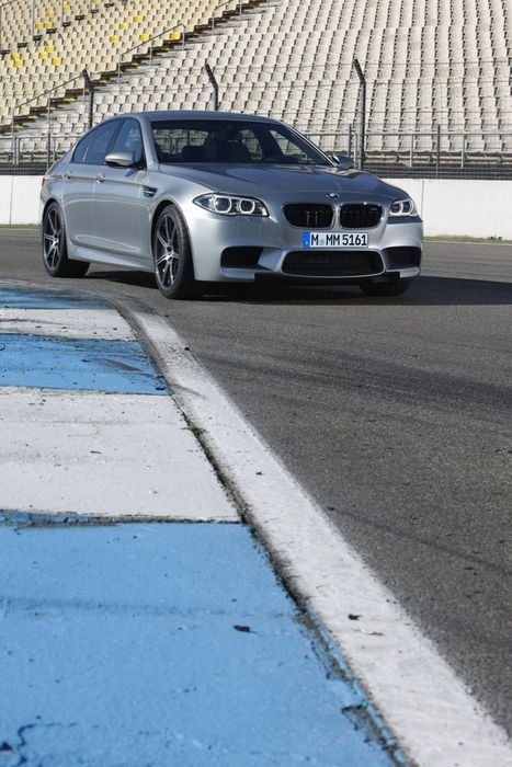 BMW M5 és M6 versenycsomaggal 16