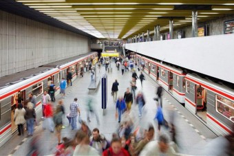 A vágy metrókocsijába terelnék az autósokat