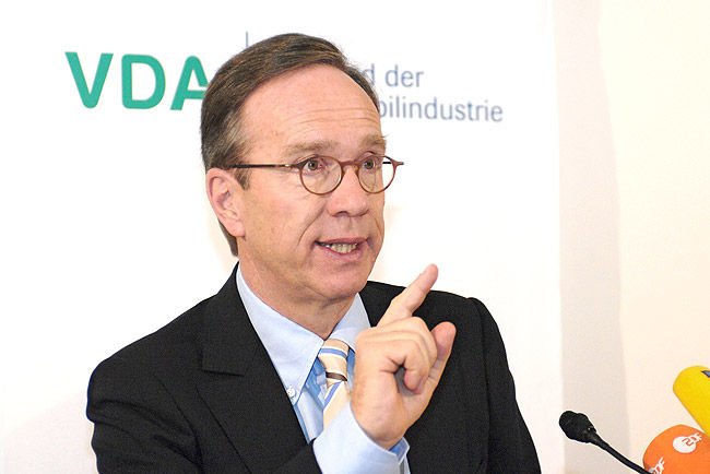 Nem akarnak takarékos autókat gyártani