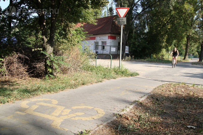 A kerékpáros KRESZ sötét oldala 10