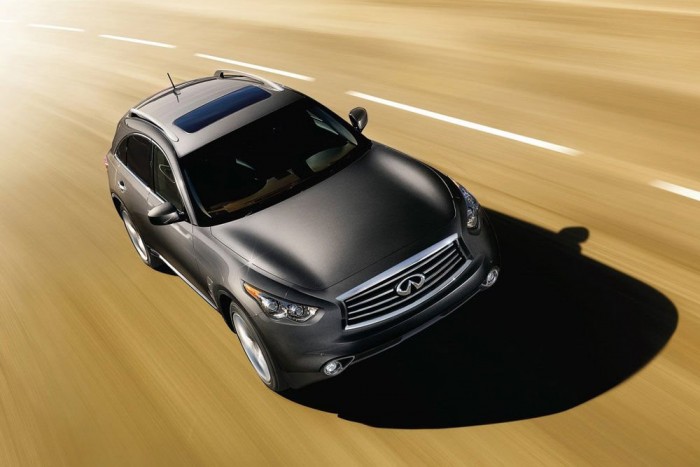 Top 10: a legdrágább magyarországi autók 1 10. Infiniti FX50 - 21 490 600 Ft. Az Infiniti kínálatának csúcsán is egy V8-as SUV áll. Az FX50 teljesítménye 390 lóerő, de ha feleennyit tudna, vérforraló hangja miatt akkor sem felednénk el, milyen volt vezetni