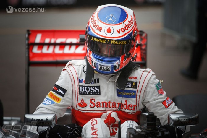 F1: Elment az erő Button autójából 1