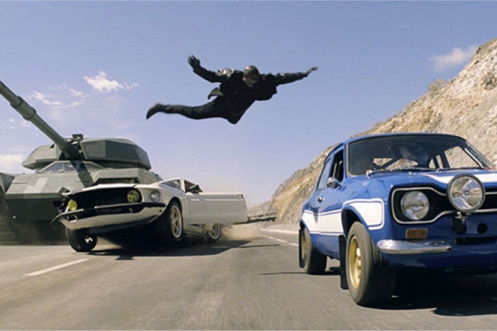 Öt-hat autó halt meg naponta