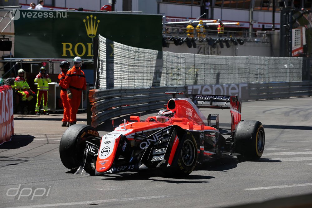 F1: Így törtek az autók Monacóban – videó 19