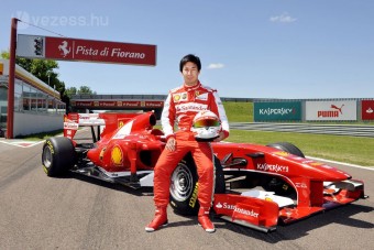 F1: Ferrarit tesztelt Kobajasi