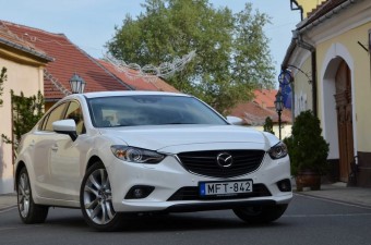 Mazda6 2.5i - Turbómentes övezet