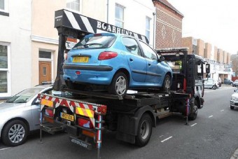 Hatmillió forint parkolási bírság egy Peugeot-nak
