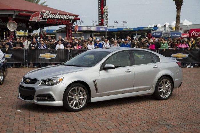 M5-gyilkos majdnem-Opel 3 Chevrolet SS