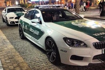 Folytatódik a dubaji rendőrautó-fieszta!
