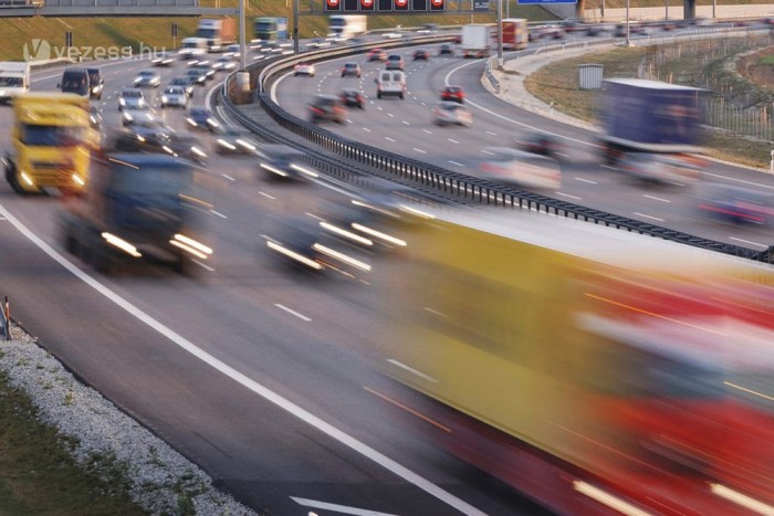 Egyre tisztábbak a Fordok