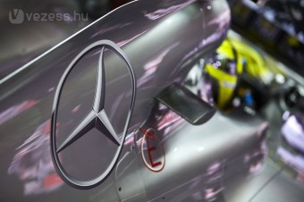 F1: Ejnye-bejnyével megúszta a Mercedes