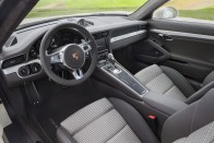 Szülinapi különszám a Porsche 911-ből 24