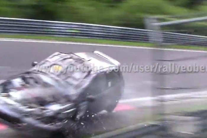 Brutális Honda baleset a Nürburgringen