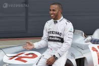 Hamilton: De hol a biztonsági öv? – videó 10