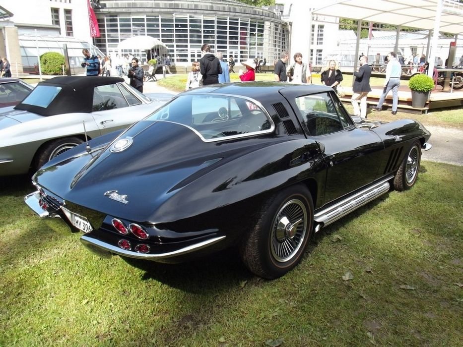 Chevrolet Corvette II