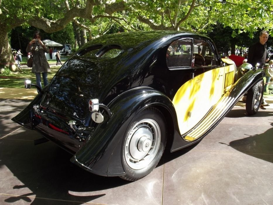 1930 BUGATTI TYPE 46 COUPE