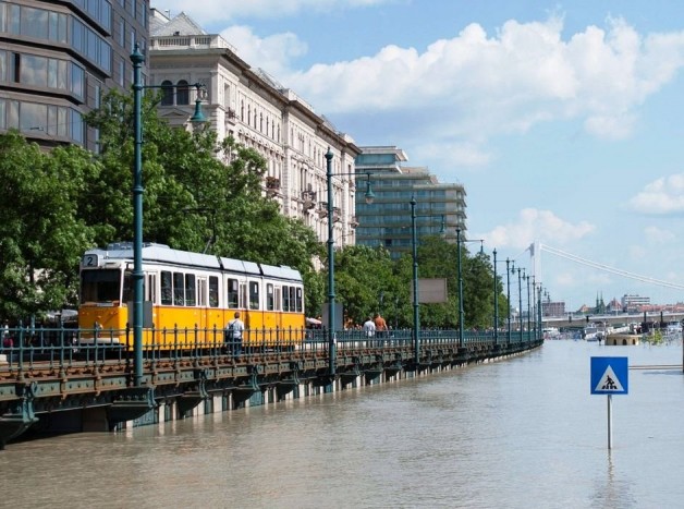 Újra járhatók a budai felső rakparti utak