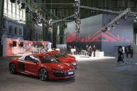 Audi R8 e-tron – Überkéj a konnektorból 60