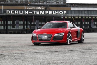 Audi R8 e-tron - Überkéj a konnektorból