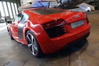 Audi R8 e-tron – Überkéj a konnektorból 88