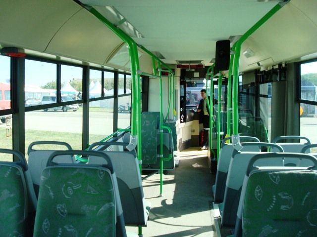 Az Irisbus Citelis 12 CNG belső tere - hátulról előre