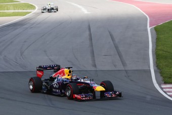F1: A fal felébresztette Vettelt!
