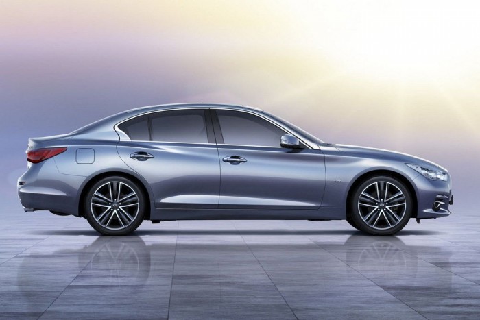 Magyarországon az Infiniti Q50 6