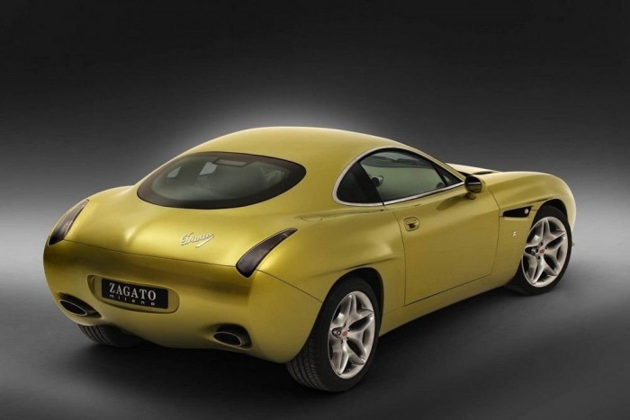 750 lóerős retro-sportkocsi 7