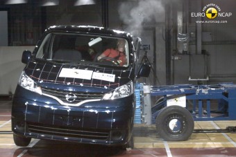 Egyszer használatos a Nissan kisbusza