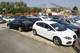 Öreg használt autó kell a magyaroknak