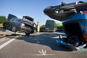 Felborult egy autószállító az M5-ösön