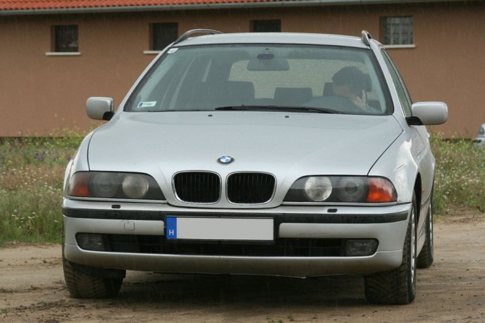 Ha nincs meg a szervizkönyv, a dízeleknél a hirdetésekben látott óraállás duplájából érdemes kiindulni