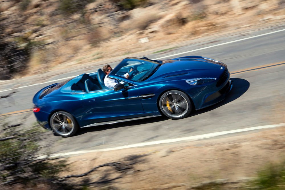 Ledobta tetejét a Vanquish: a Vanquish Volante nem pusztán gyönyörű, de több ponton úttörő szerepet tölt be a márka életében 