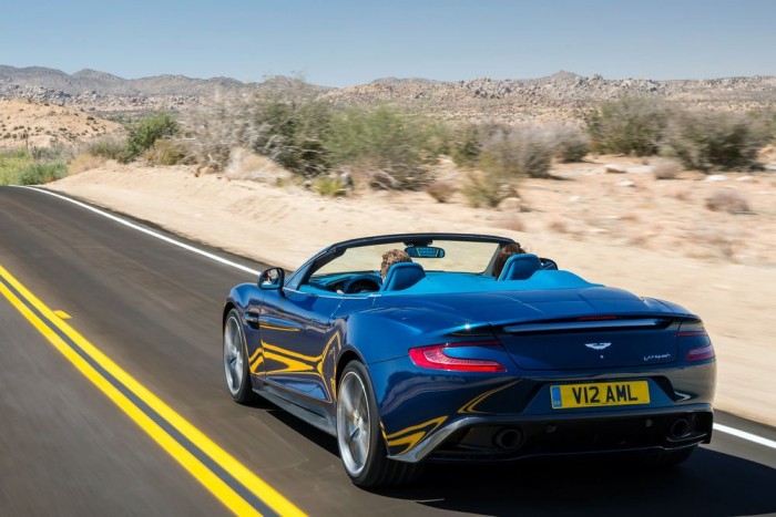 Luxuskabrió az Aston Martintól 8
