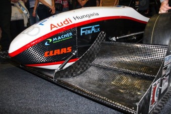 Győzelemre készül a magyar versenyautó