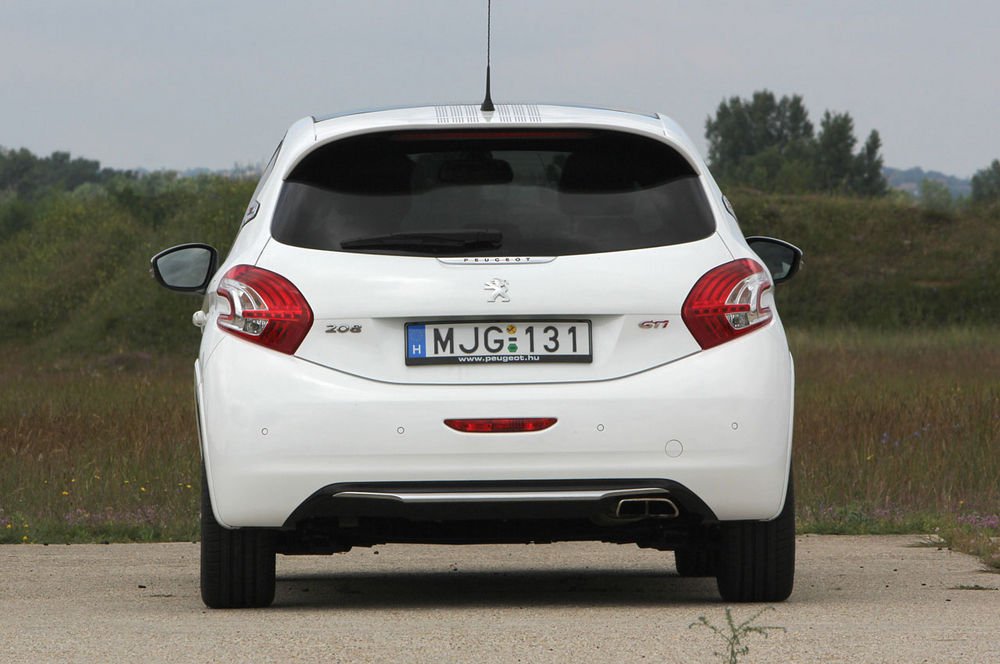 Peugeot 208 GTI – Bárány farkasbőrben 14