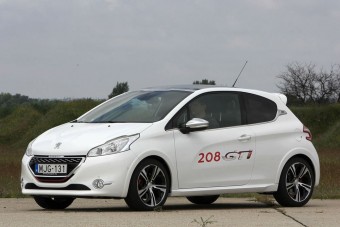 Peugeot 208 GTI - Bárány farkasbőrben
